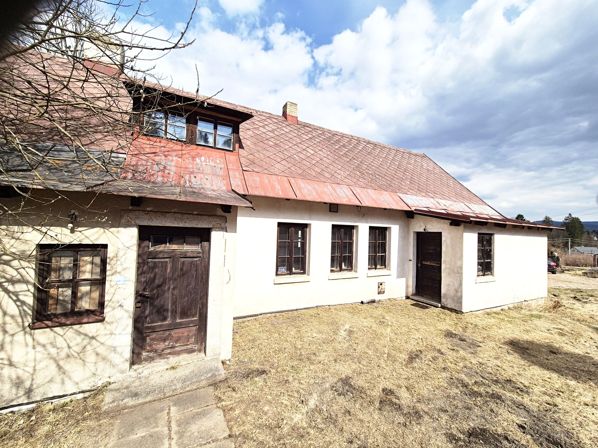 Prodej RD ve Smržovce, vhodný na dvougenerační bydlení nebo k bydlení i podnikání