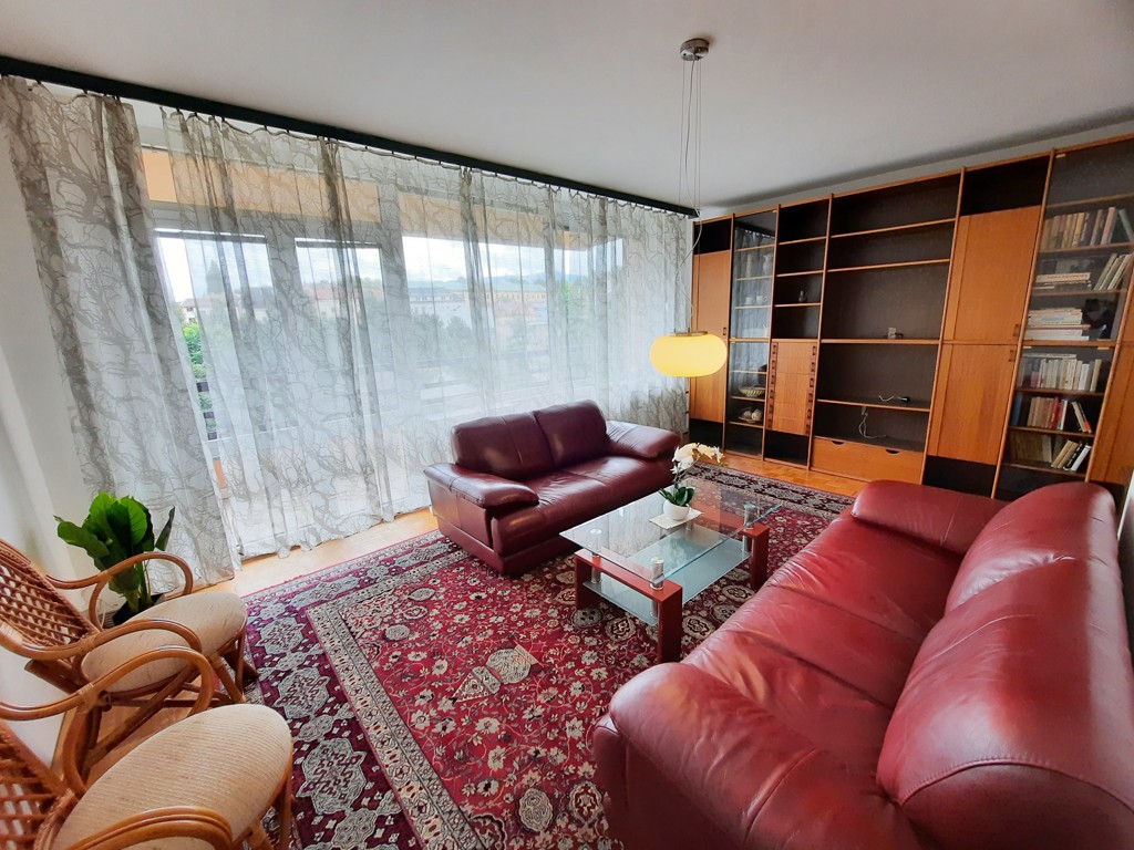 Nájem bytu dispozice 3+1+L nedaleko centra Liberce